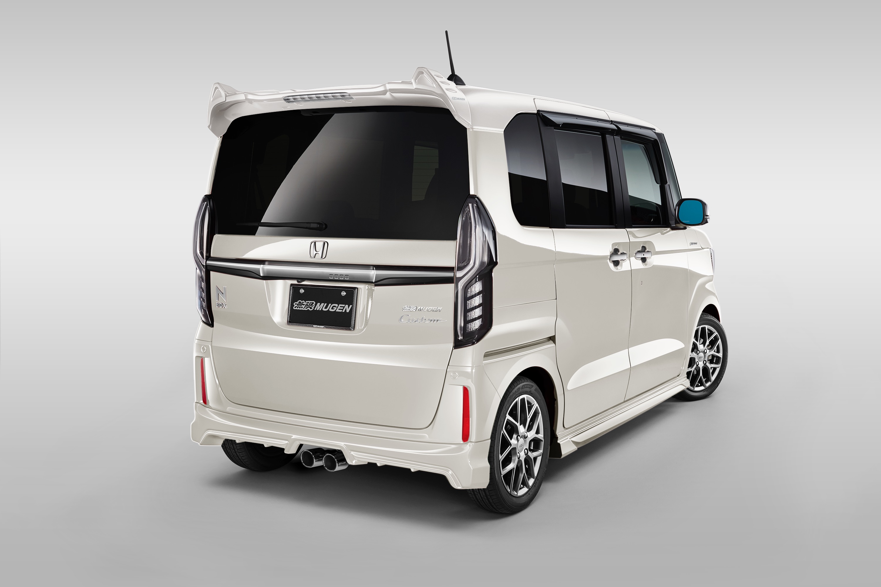 【新品】 未開封　ホンダ NBOX カスタム ラジコン 希少　レア 新品】 未開封 ホンダ NBOX カスタム ラジコン ブラック 希少