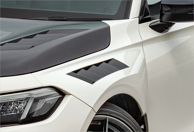 カーボンフロントエアロフェンダー